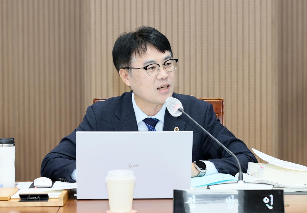 '제362회 정례회 행정사무감사 보건복지환경위원회' 게시글의 사진(34) '251114_제362회 정례회 행정사무감사 보건복지환경위원회_46.JPG'