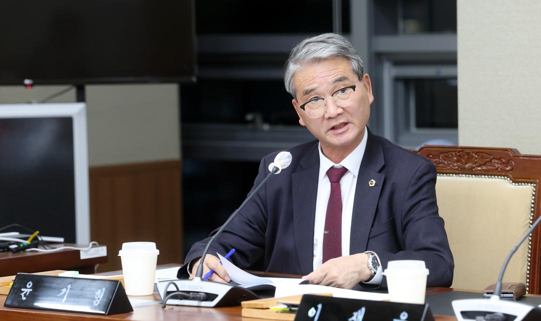 '충청남도 인삼약초산업 활성화를 위한 특별위원회' 게시글의 사진(16) '1125_인삼약초 특위20.jpg'