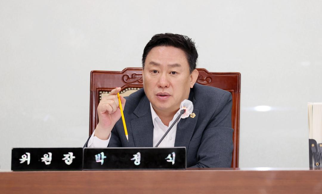 '제358회 임시회 예산결산특별위원회' 게시글의 사진(5) '250417_제358회 임시회 예산결산특별위원회_25.JPG'