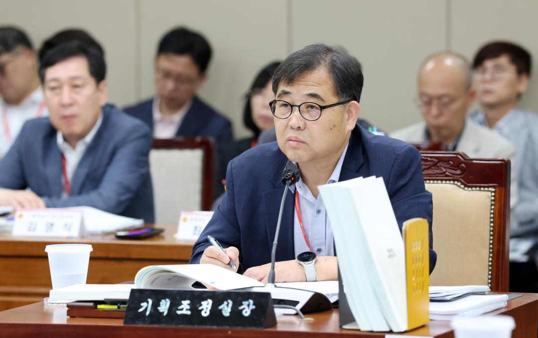 '제360회 임시회 제1차 기획경제위원회' 게시글의 사진(58) '0716_강성기 기획조정실장.jpg'