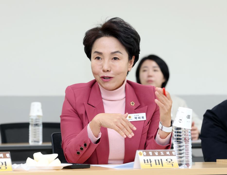 '제362회 정례회 농수산해양위원회 현장 방문' 게시글의 사진(75) '1114_농수산해양위원회 농협 현장방문71.jpg'