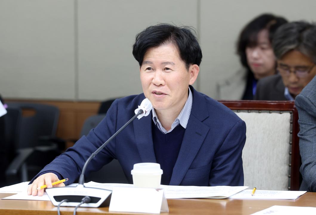 '충청남도 인삼약초산업 활성화를 위한 특별위원회' 게시글의 사진(41) '1125_인삼약초 특위 박종복 경제기획관.jpg'