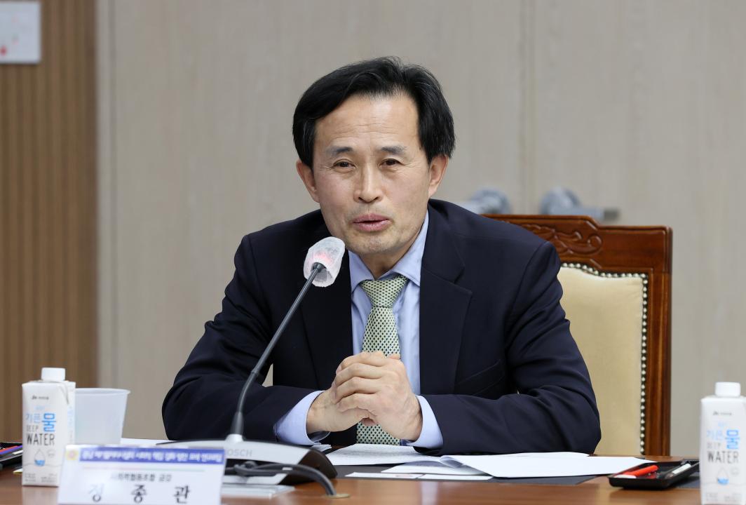 '김민수 의원 충남 폐기물처리시설의 사회적 책임 강화 방안 모색 연구모임' 게시글의 사진(21) '250320_김민수 의원 폐기물처리설 사회적 책임 강화 연구모임_24.JPG'