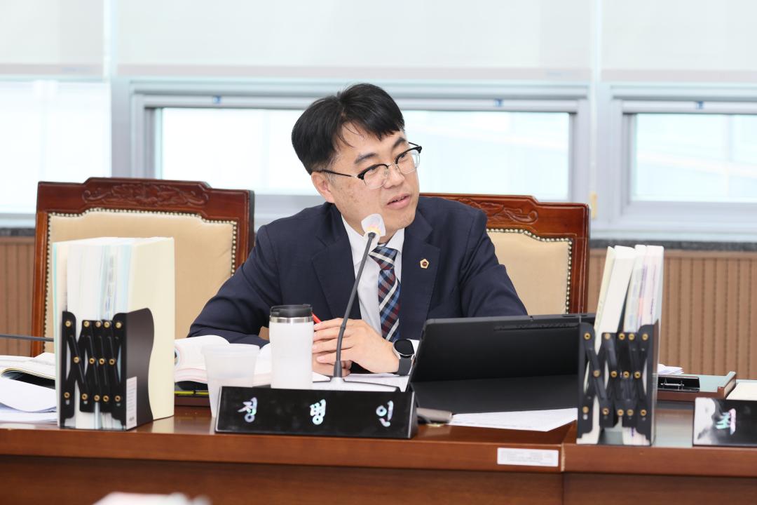 '제358회 임시회 예산결산특별위원회' 게시글의 사진(82) '250417_제358회 임시회 예산결산특별위원회_135.JPG'