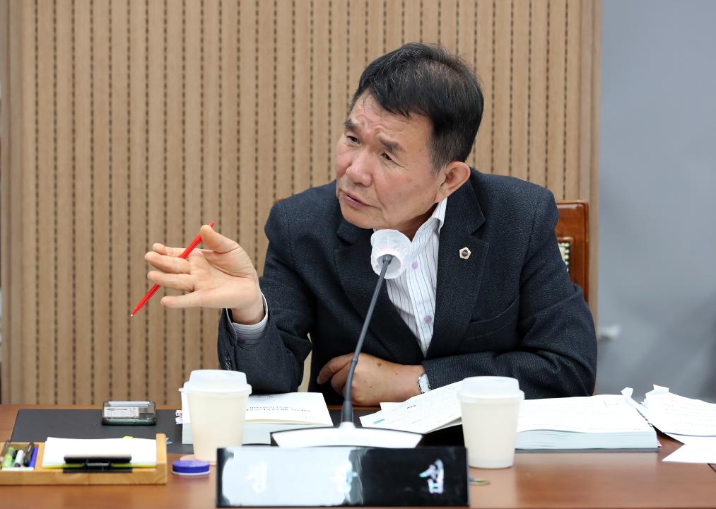 '제362회 정례회 행정사무감사 보건복지환경위원회' 게시글의 사진(28) '1117_제362회 정례회 행정사무감사 보건복지환경위원회_26.jpg'