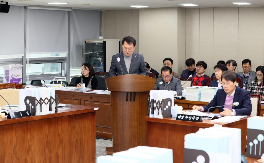 '제362회 정례회 제3차 농수산해양위원회' 게시글의 사진(21) '251203_제3차 농수산해양위원회_23.JPG'