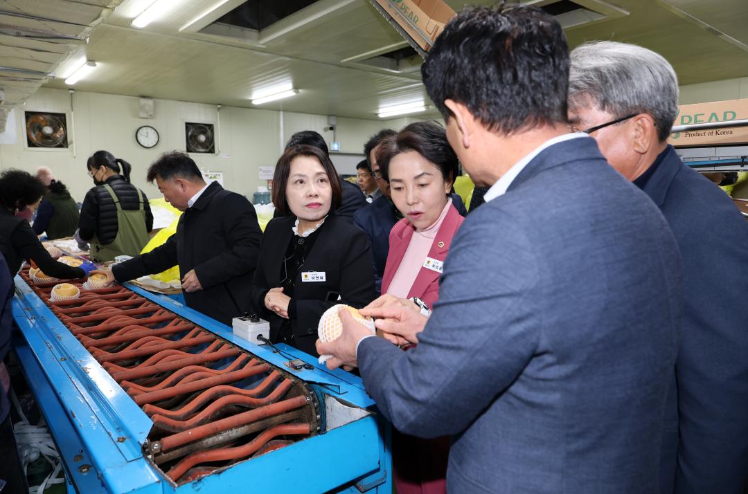 '제362회 정례회 농수산해양위원회 현장 방문' 게시글의 사진(101) '1114_농수산해양위원회 농협 현장방문21.jpg'
