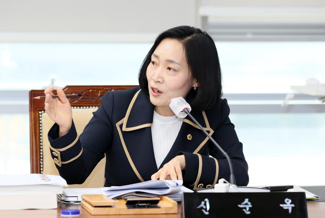 '제362회 정례회 행정사무감사 보건복지환경위원회' 게시글의 사진(27) '251114_제362회 정례회 행정사무감사 보건복지환경위원회_37.JPG'