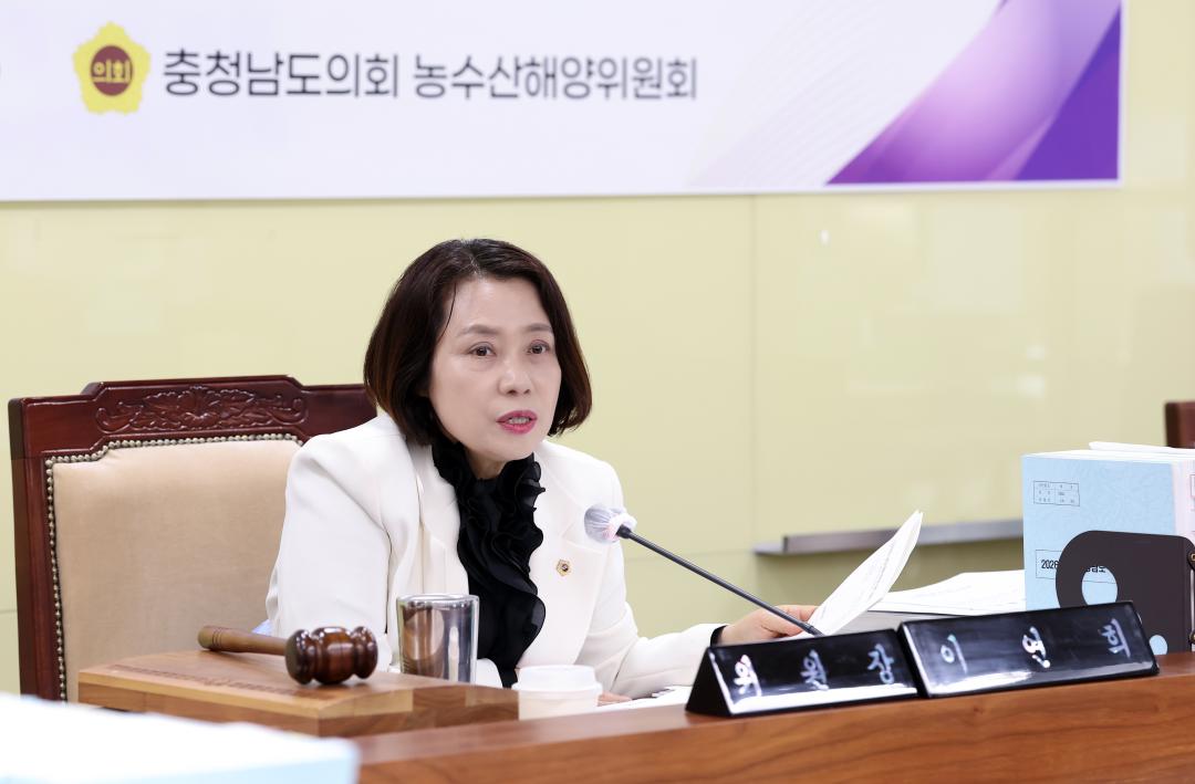 '제362회 정례회 제2차 농수산해양위원회' 게시글의 사진(13) '1202_이연희 위원장16.jpg'