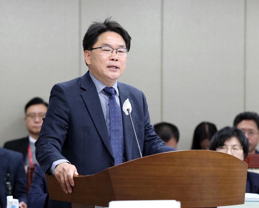 '제362회 정례회 제2차 농수산해양위원회' 게시글의 사진(112) '1202_이정삼 농축산국장03.jpg'