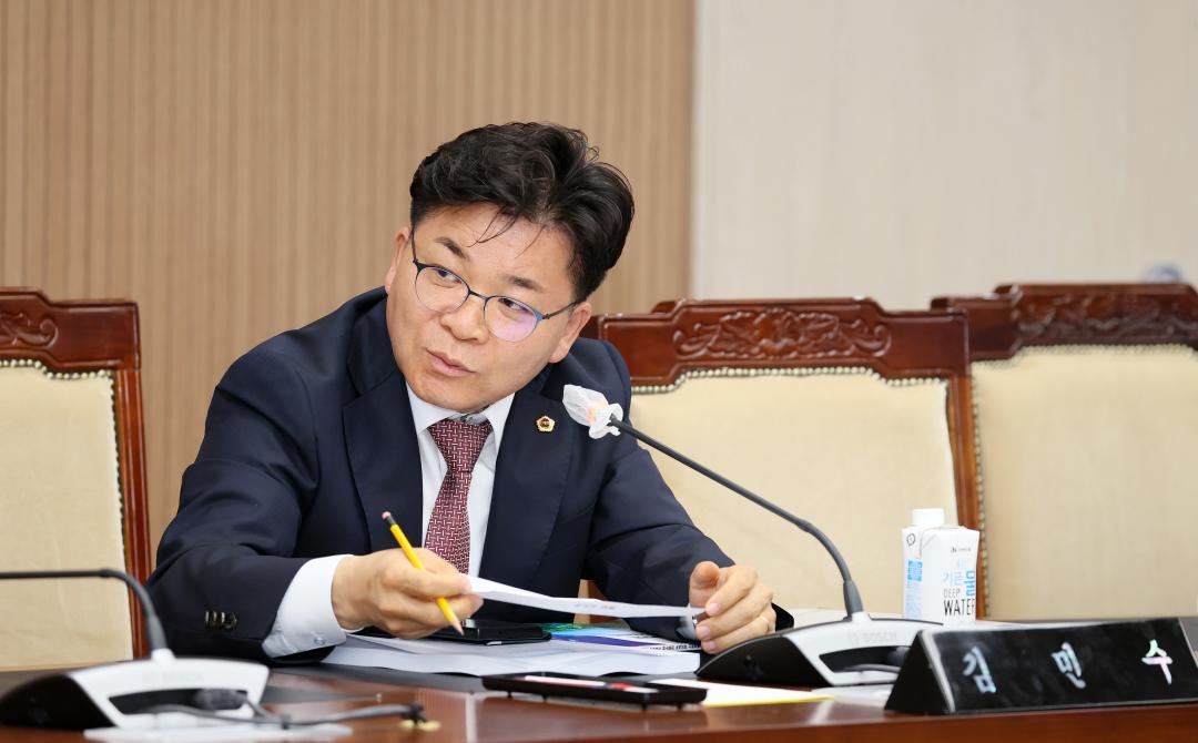 '제2차 충청남도 2045 탄소중립·녹색성장 실현을 위한 특별위원회' 게시글의 사진(53) '250421_2045탄소중립 녹생성장 특위_98.JPG'