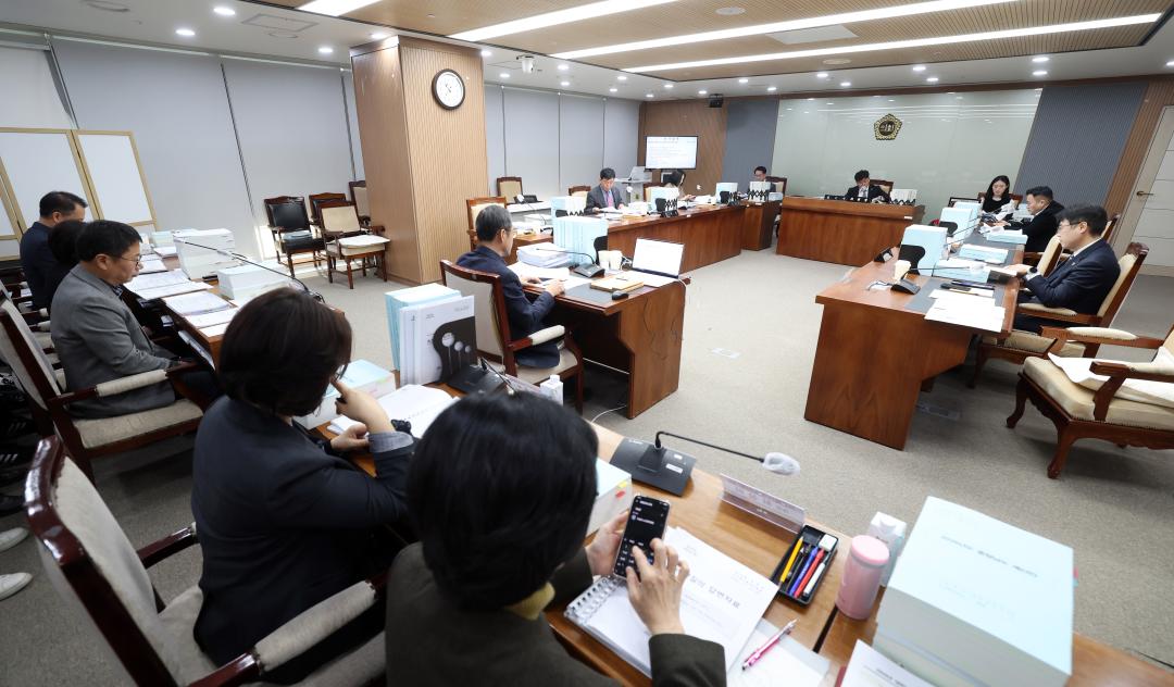 '제362회 정례회 제3차 보건복지환경위원회' 게시글의 사진(41) '1128_보건복지환경위원회07.jpg'