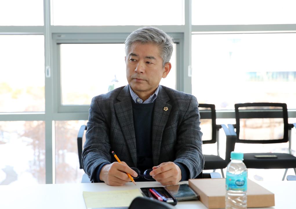 '제357회 임시회 건설소방위원회 원주 혁신도시 현장방문' 게시글의 사진(56) '250211_제357회 임시회 건설소방위원회 강원도 원주 현장방문_149.JPG'