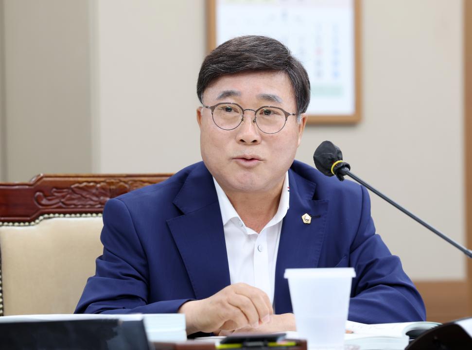 '제360회 임시회 제1차 기획경제위원회' 게시글의 사진(43) '0716_기경위38.jpg'