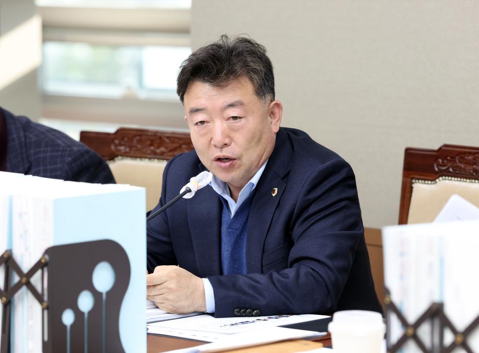 '제362회 정례회 제2차 농수산해양위원회' 게시글의 사진(83) '1202_오인환 의원02.jpg'