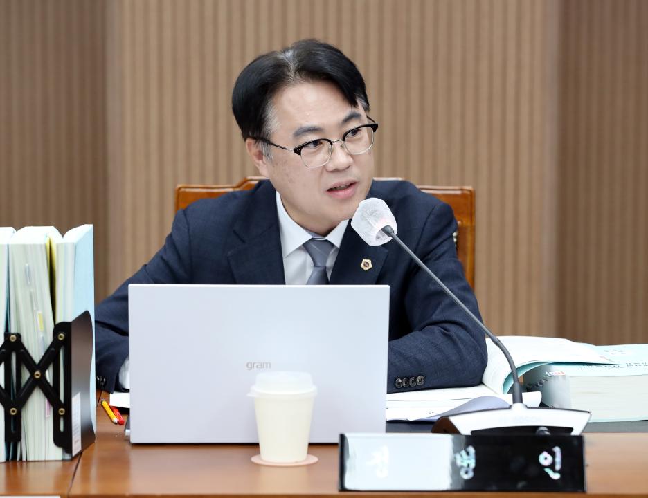 '제362회 정례회 제4차 보건복지환경위원회' 게시글의 사진(15) '1201_제362회 정례회 제4차 행정사무감사 보건복지환경위원회_14.jpg'