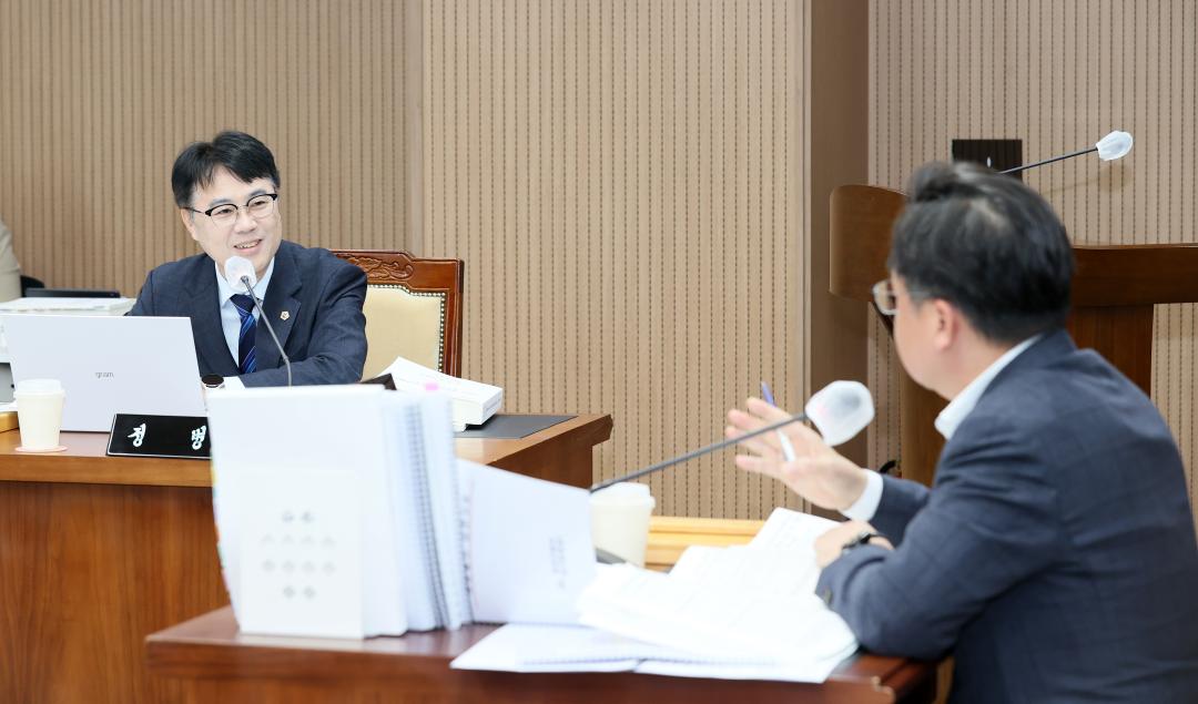 '제362회 정례회 행정사무감사 보건복지환경위원회' 게시글의 사진(30) '251114_제362회 정례회 행정사무감사 보건복지환경위원회_42.JPG'