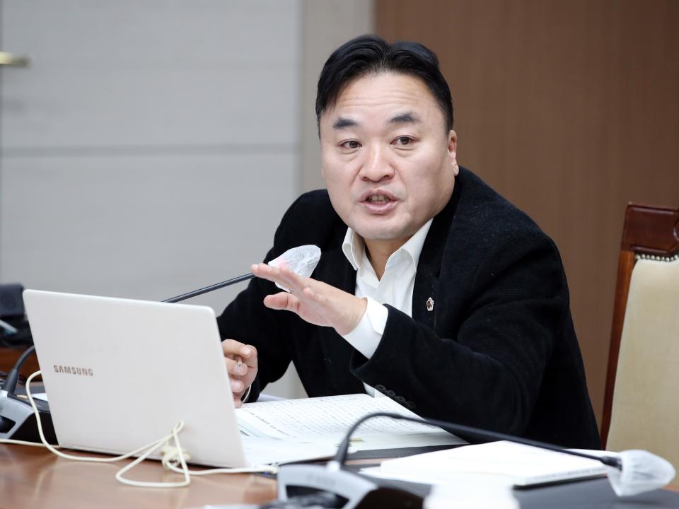 '제362회 정례회 행정사무감사 보건복지환경위원회' 게시글의 사진(16) '1117_제362회 정례회 행정사무감사 보건복지환경위원회_14.jpg'