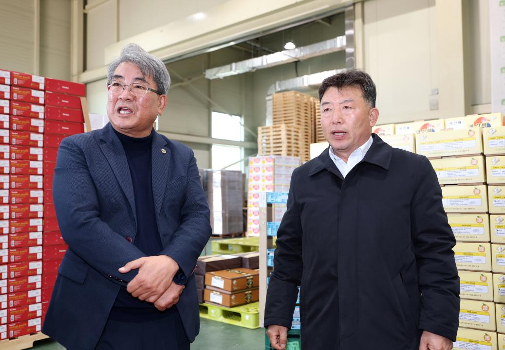 '제362회 정례회 농수산해양위원회 현장 방문' 게시글의 사진(120) '1114_농수산해양위원회 농협 현장방문40.jpg'