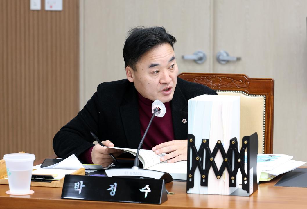 '제357회 임시회 제2차 보건복지환경위원회' 게시글의 사진(46) '0206_보건복지환경위원회56.jpg'