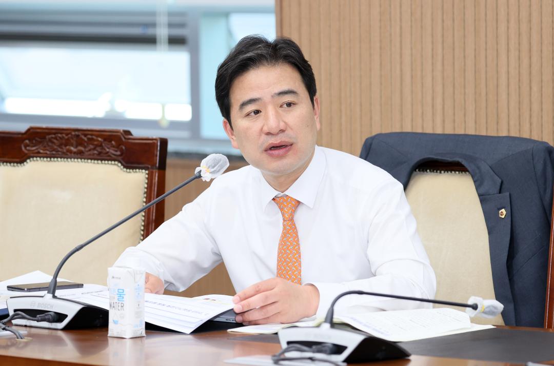 '제2차 충청남도 2045 탄소중립·녹색성장 실현을 위한 특별위원회' 게시글의 사진(40) '250421_2045탄소중립 녹생성장 특위_74.JPG'