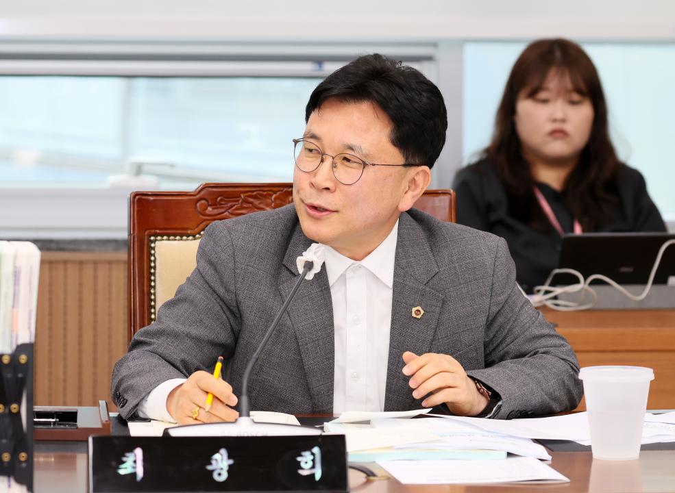 '제358회 임시회 예산결산특별위원회' 게시글의 사진(46) '250417_제358회 임시회 예산결산특별위원회_69.JPG'