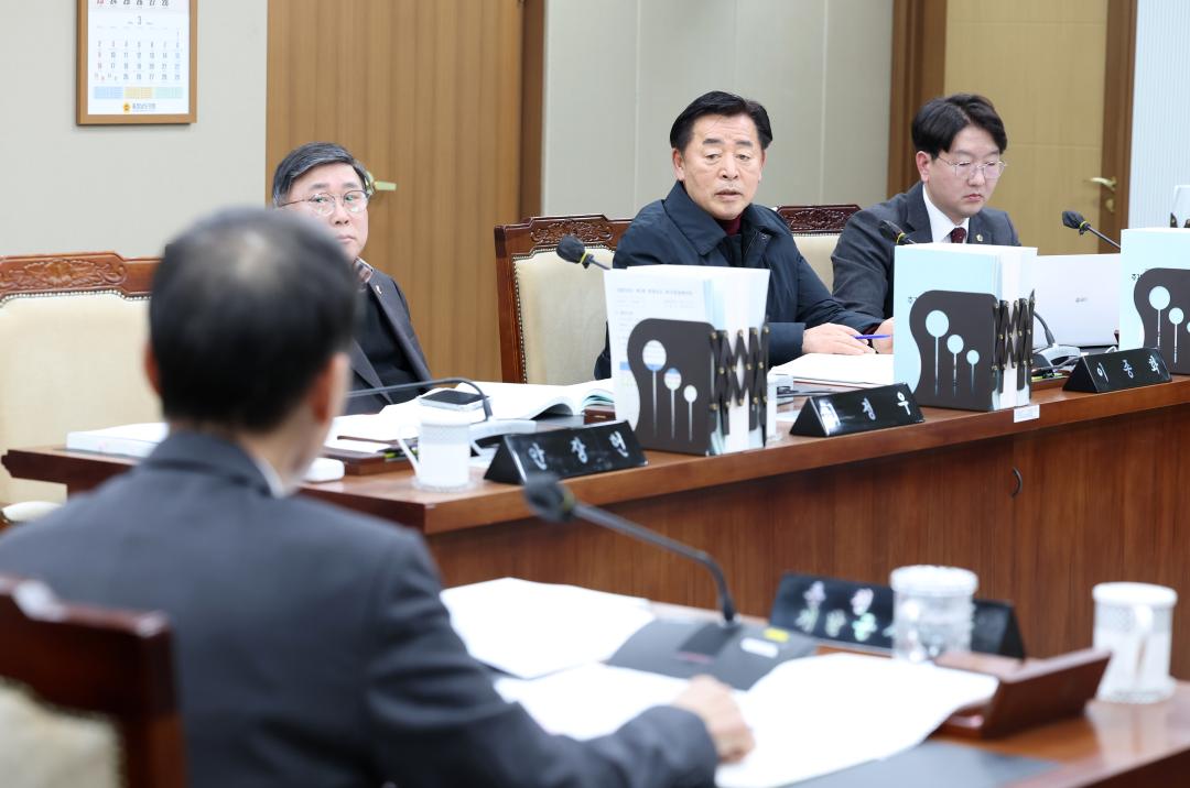 '제357회 임시회 기획경제위원회 현장방문 및 제4차 회의' 게시글의 사진(64) '0210_기경위39.jpg'