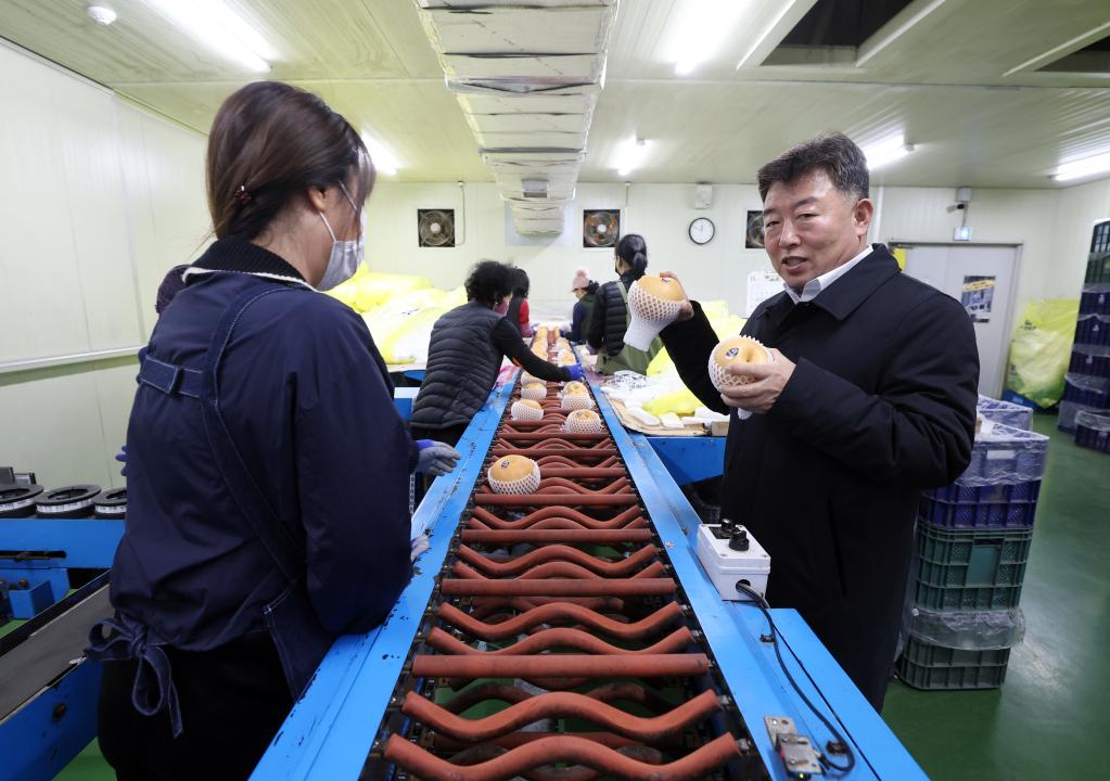 '제362회 정례회 농수산해양위원회 현장 방문' 게시글의 사진(108) '1114_농수산해양위원회 농협 현장방문28.jpg'