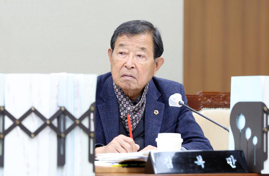 '제362회 정례회 제2차 농수산해양위원회' 게시글의 사진(47) '1202_김복만 의원10.jpg'