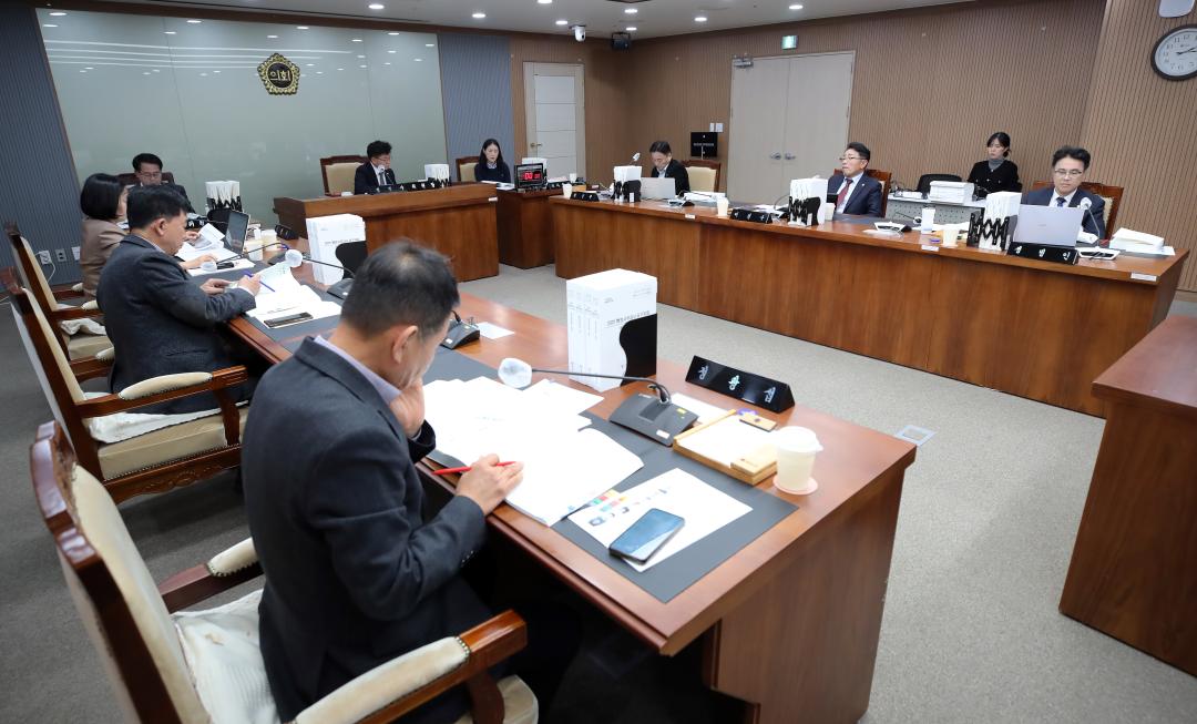 '제362회 정례회 행정사무감사 보건복지환경위원회' 게시글의 사진(2) '1113_제362회 정례회 행정사무감사 보건복지환경위원회_2.jpg'