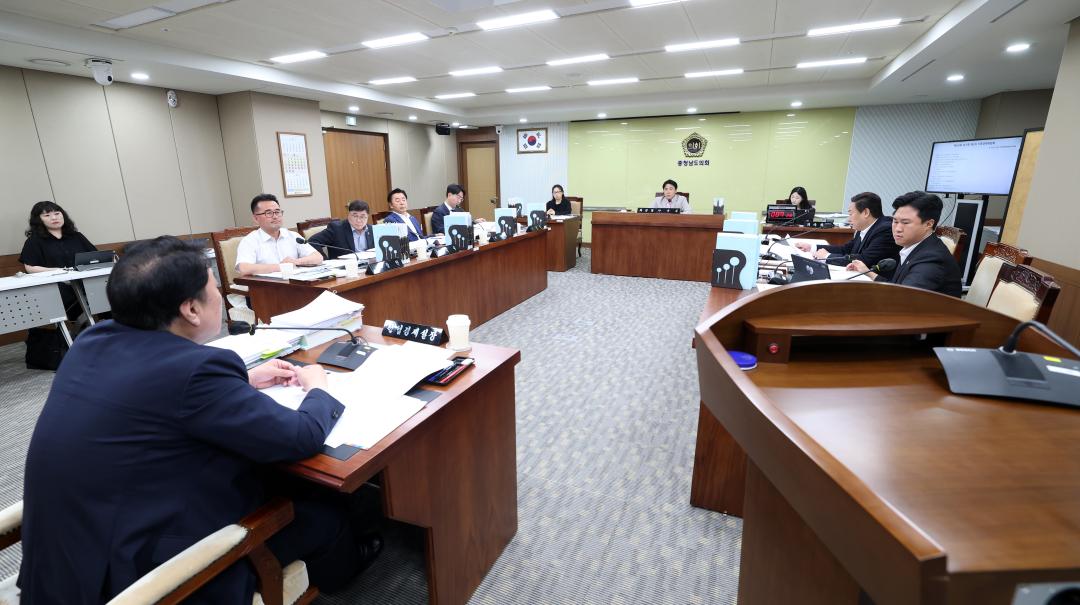 '제361회 임시회 제3차 기획경제위원회' 게시글의 사진(25) '0905_기경위07.jpg'