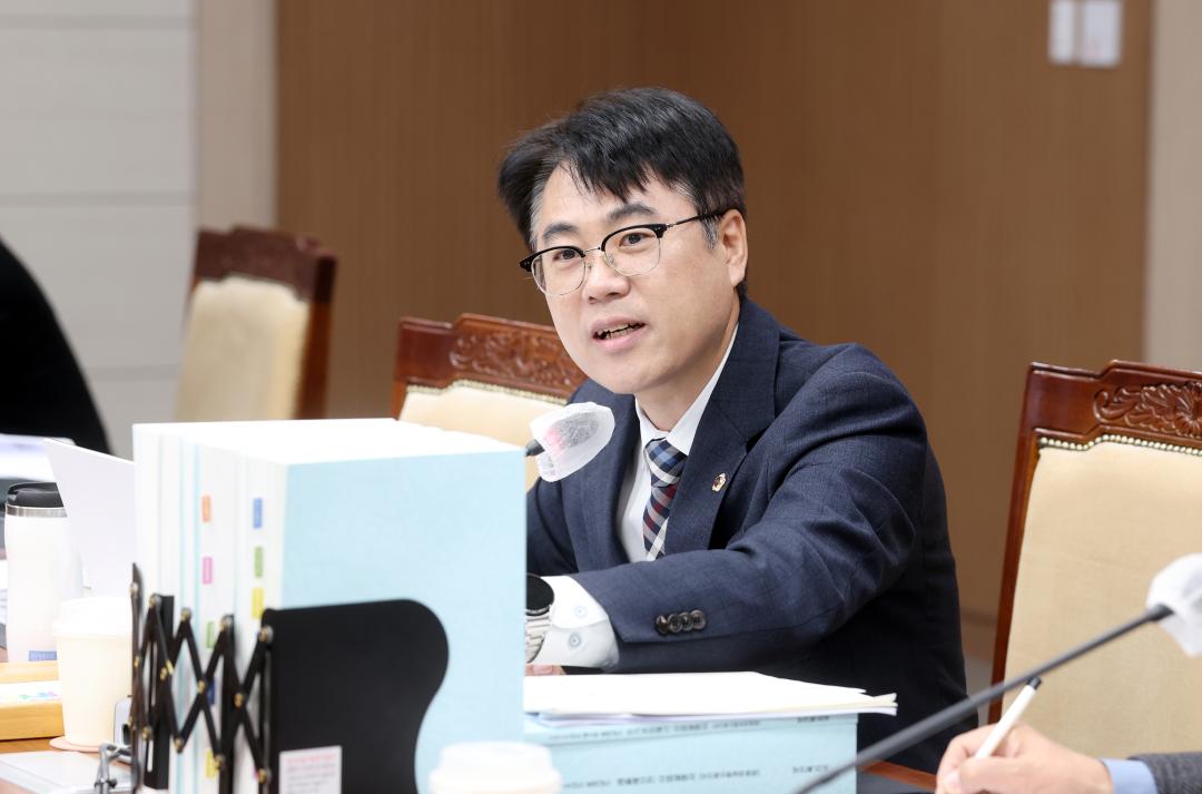 '제362회 정례회 제3차 보건복지환경위원회' 게시글의 사진(31) '1128_보건복지환경위원회36.jpg'