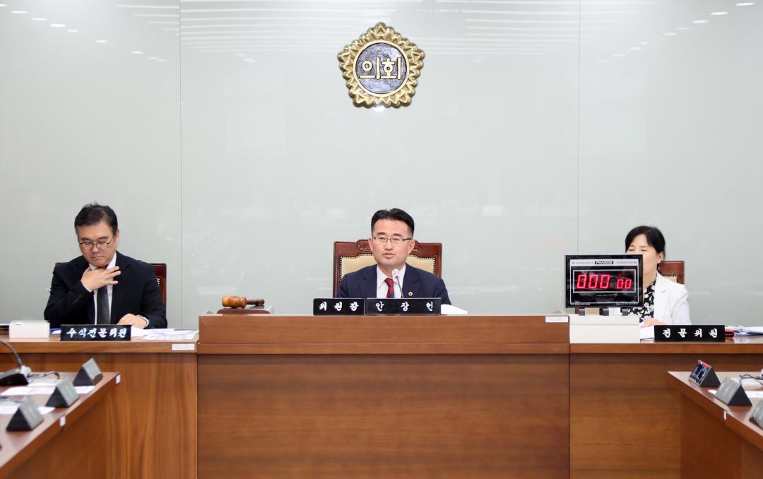 '제360회 임시회 예산결산특별위원회' 게시글의 사진(8) '250715_제360회 임시회 예산결산특별위원회_07.JPG'