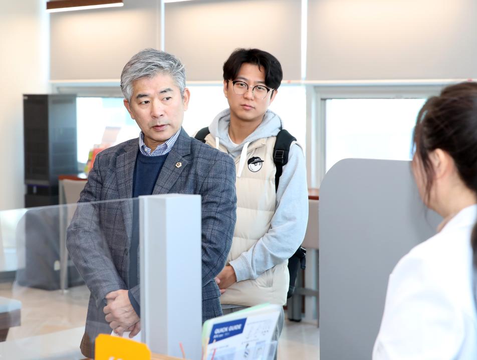 '제357회 임시회 건설소방위원회 원주 혁신도시 현장방문' 게시글의 사진(31) '250211_제357회 임시회 건설소방위원회 강원도 원주 현장방문_74.JPG'