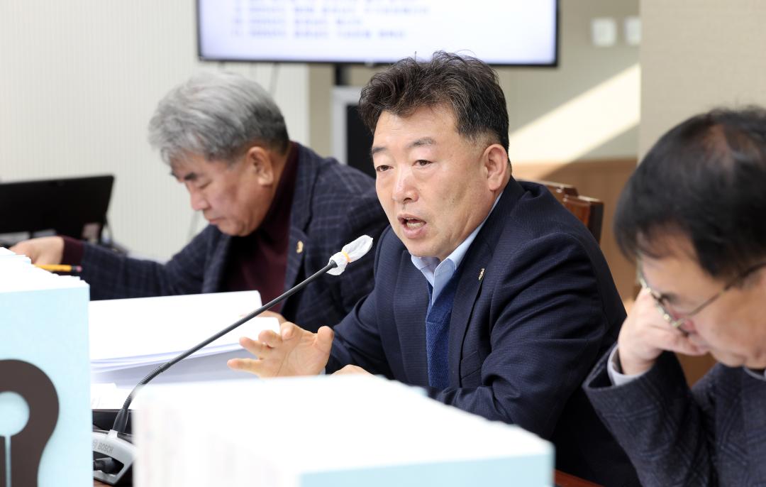 '제362회 정례회 제2차 농수산해양위원회' 게시글의 사진(88) '1202_오인환 의원07.jpg'