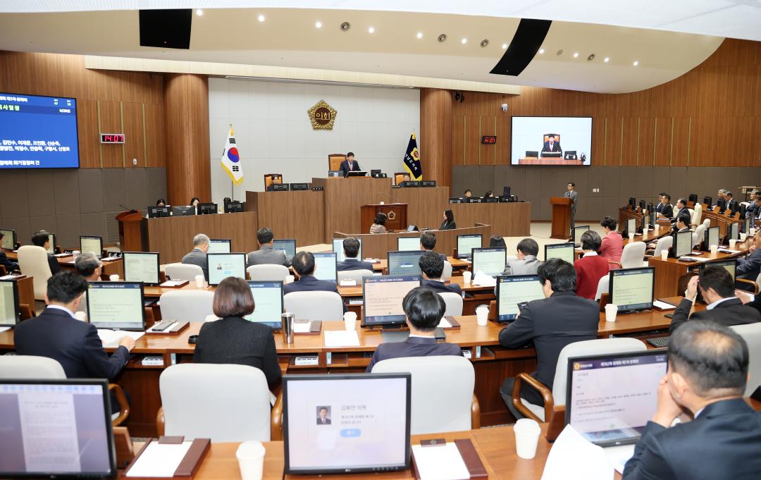 '제362회 정례회 제1차 본회의' 게시글의 사진(12) '251105_제362회 정례회 제1차 본회의_11.JPG'