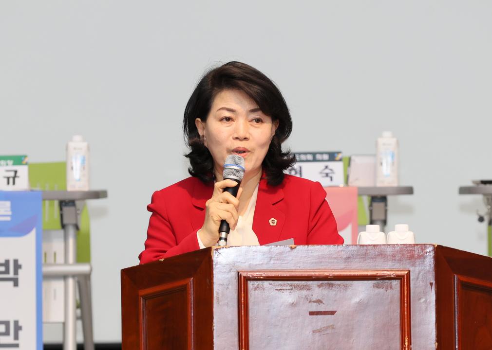 '이현숙 의원 충남 소상공인 및 골목상권 활성화 방안 마련 의정토론회' 게시글의 사진(17) '250502_이현숙 의원 소상공인 활성화 의정토론회_17.JPG'