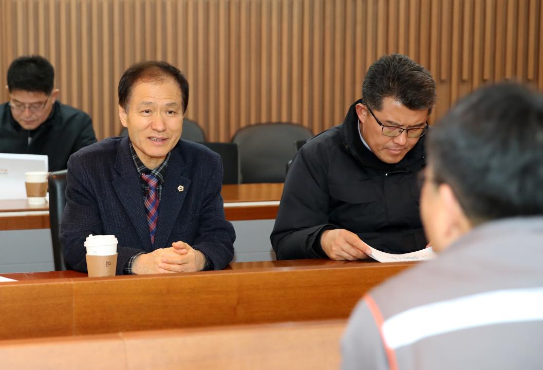 '제357회 임시회 건설소방위원회 서산 대산공단 현장방문' 게시글의 사진(27) '250212_제357회 임시회 건설소방위원회 서산 현장방문_98.JPG'