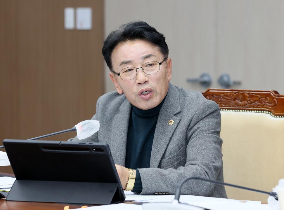 '제362회 정례회 행정사무감사 보건복지환경위원회' 게시글의 사진(38) '251114_제362회 정례회 행정사무감사 보건복지환경위원회_57.JPG'