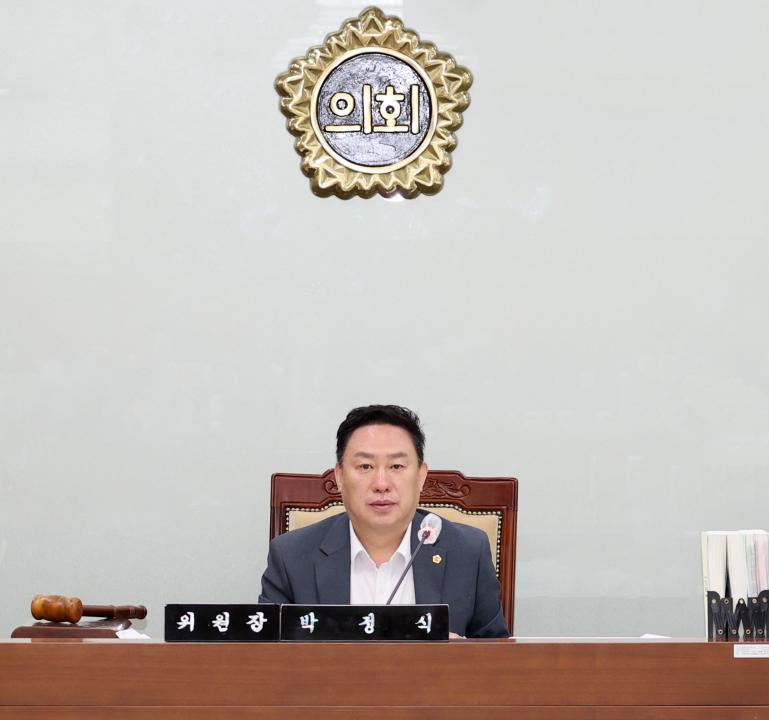 '제358회 임시회 예산결산특별위원회' 게시글의 사진(4) '250417_제358회 임시회 예산결산특별위원회_12.JPG'
