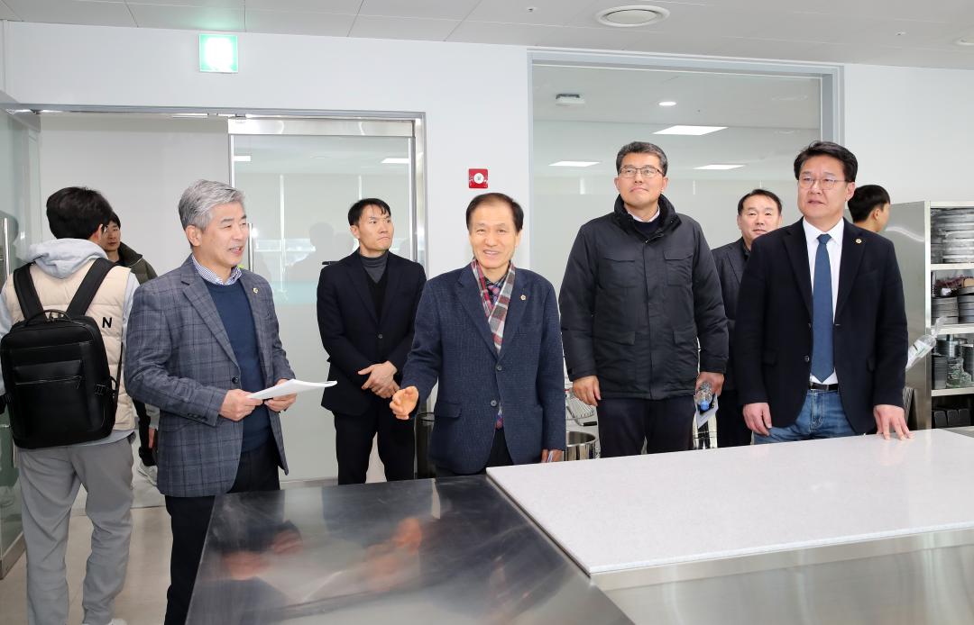 '제357회 임시회 건설소방위원회 원주 혁신도시 현장방문' 게시글의 사진(27) '250211_제357회 임시회 건설소방위원회 강원도 원주 현장방문_59.JPG'