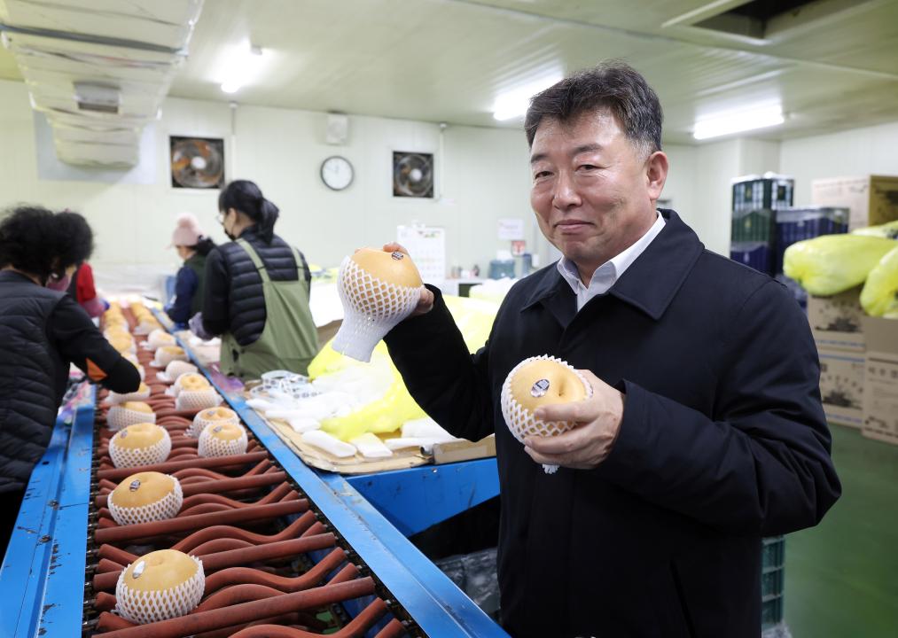 '제362회 정례회 농수산해양위원회 현장 방문' 게시글의 사진(107) '1114_농수산해양위원회 농협 현장방문27.jpg'