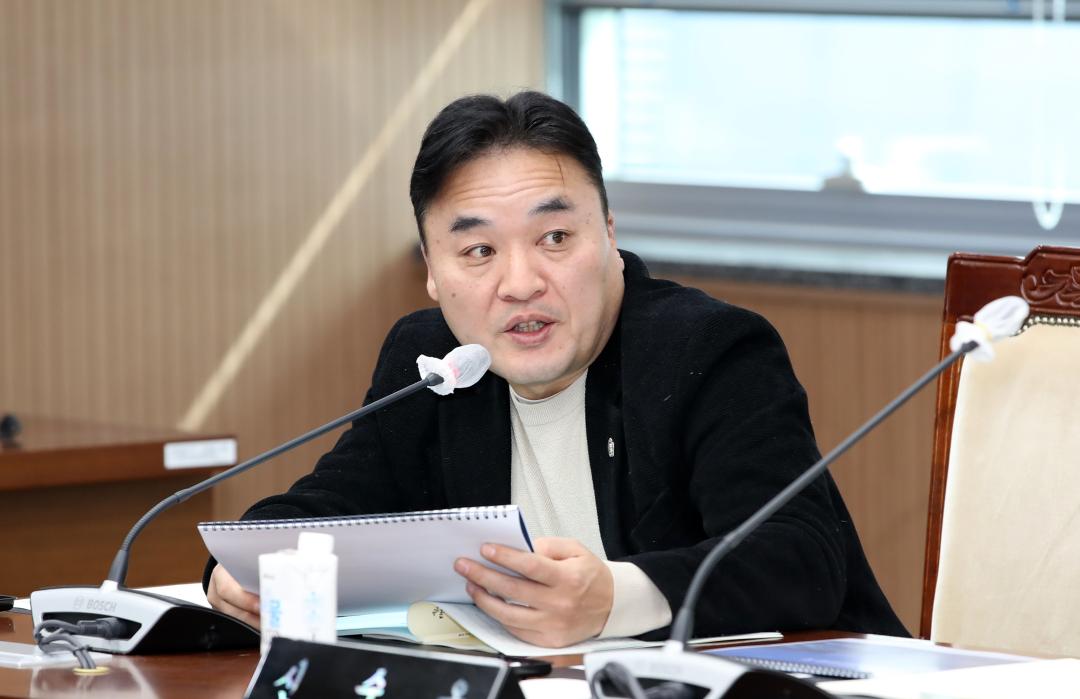 '충청남도 공주의료원 원장 후보자 인사청문회' 게시글의 사진(29) '250214_공주의료원장 후보자 인사청문회_40.JPG'