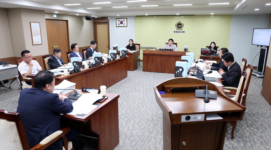 '제361회 임시회 제3차 기획경제위원회' 게시글의 사진(23) '0905_기경위05.jpg'