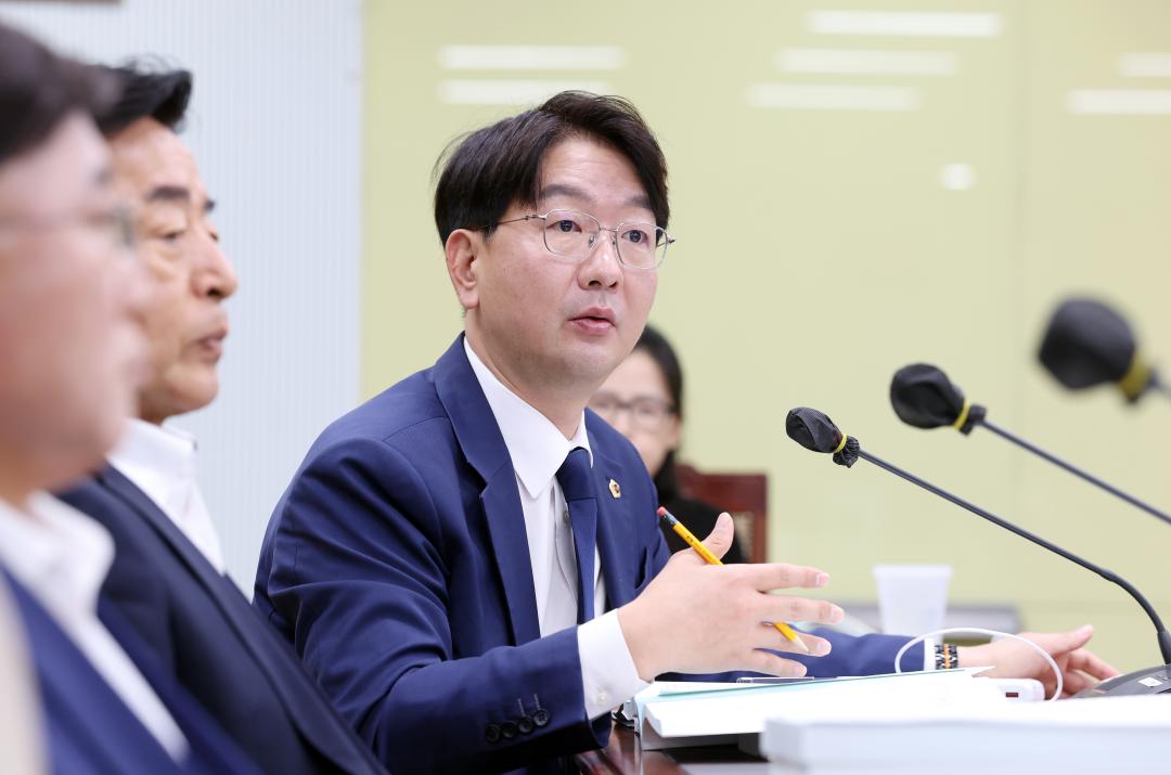 '제360회 임시회 제1차 기획경제위원회' 게시글의 사진(38) '0716_기경위51.jpg'