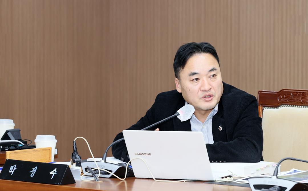 '제362회 정례회 행정사무감사 보건복지환경위원회' 게시글의 사진(18) '251114_제362회 정례회 행정사무감사 보건복지환경위원회_21.JPG'