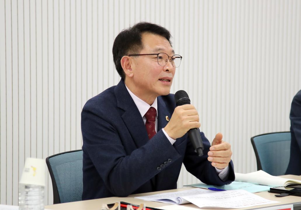 '도로·철도·항만·경제자유구역 새해 당진 핵심 현안 의정토론회 이해선 의원' 게시글의 사진(20) '0205_도로,철도,항만,경제자유구역 새해 당진 핵심 현안 의정토론회 이해선 의원_17.jpg'