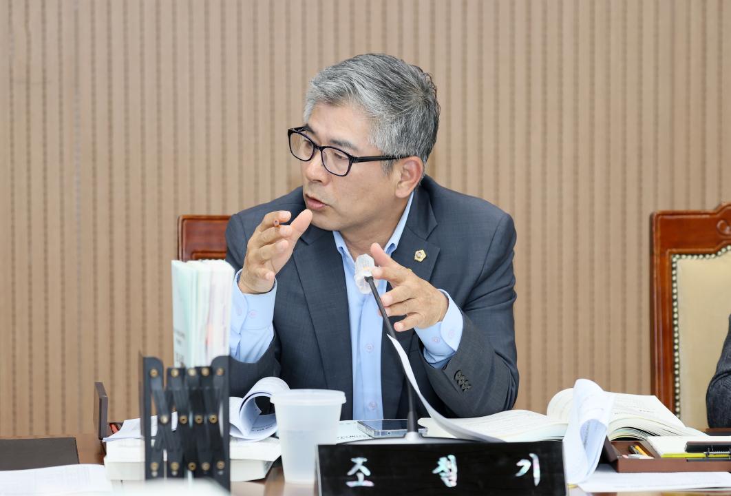 '제358회 임시회 예산결산특별위원회' 게시글의 사진(69) '250417_제358회 임시회 예산결산특별위원회_120.JPG'