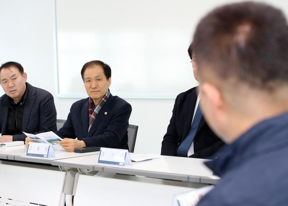 '제357회 임시회 건설소방위원회 원주 혁신도시 현장방문' 게시글의 사진(12) '250211_제357회 임시회 건설소방위원회 강원도 원주 현장방문_11.JPG'
