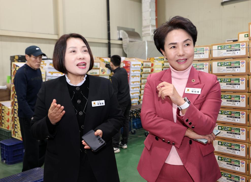 '제362회 정례회 농수산해양위원회 현장 방문' 게시글의 사진(118) '1114_농수산해양위원회 농협 현장방문38.jpg'